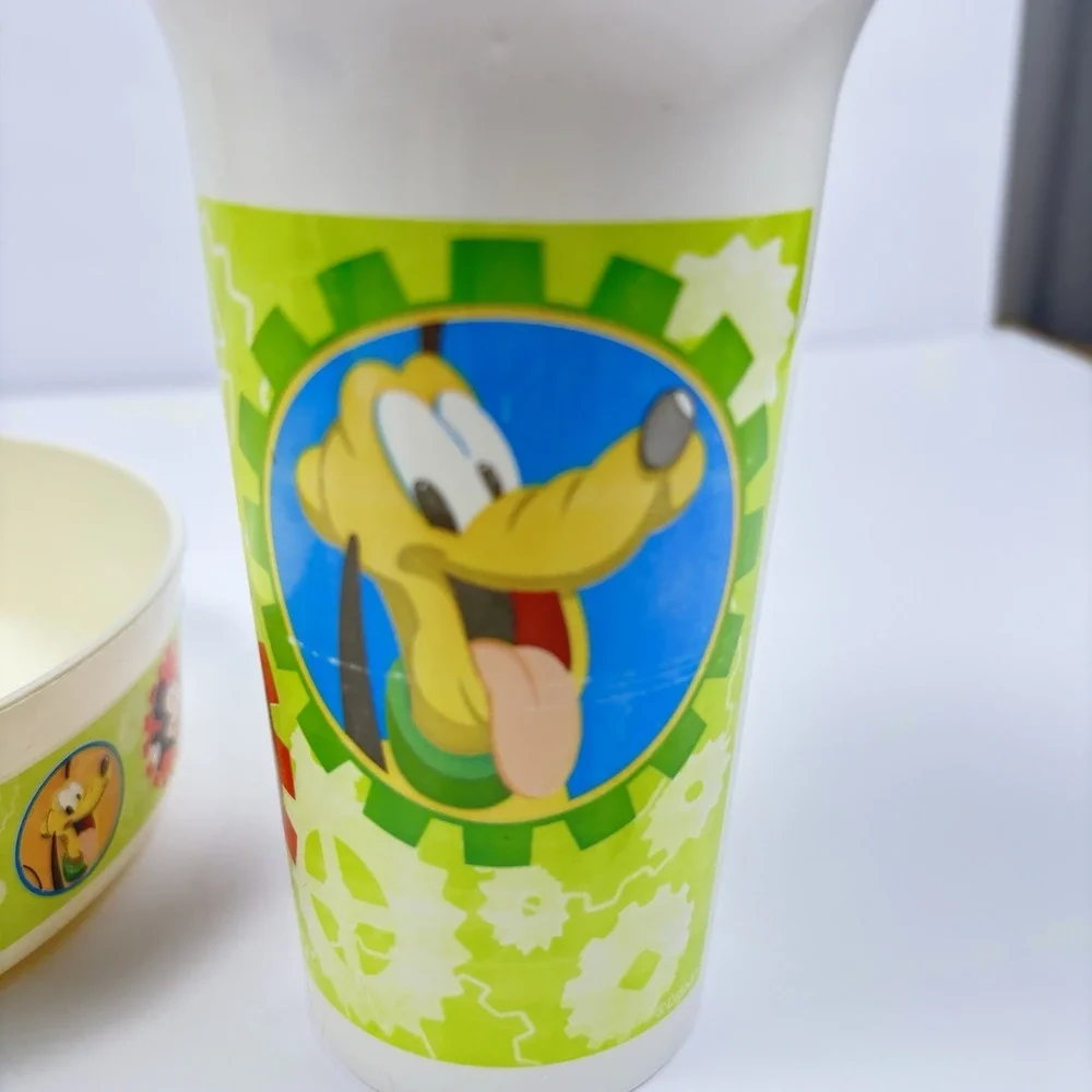 Tupperware Mickey Mouse & Friends Cereal Bowl and Beverage Cup Both‎ With Lids